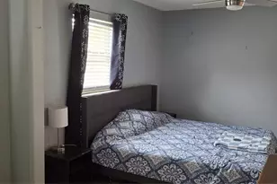 6944 Buhrley Terrace N, Saint Petersburg, FL 33709 - Photo 18