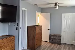 6944 Buhrley Terrace N, Saint Petersburg, FL 33709 - Photo 16