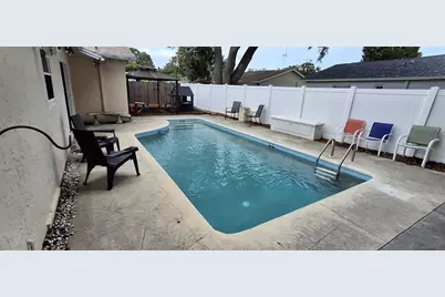 6944 Buhrley Terrace N, Saint Petersburg, FL 33709 - Photo 32