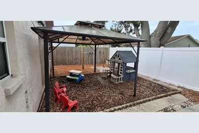6944 Buhrley Terrace N, Saint Petersburg, FL 33709 - Photo 34