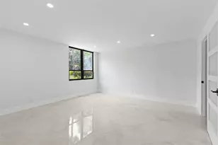 2614 Cove Cay Dr, Clearwater, FL 33760 - Photo 20