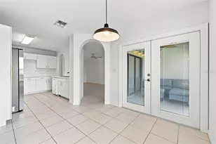 4176 Brentwood Park Cir, Tampa, FL 33624 - Photo 16