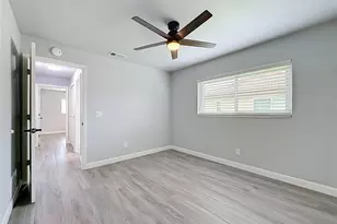 2178 Waterside Dr, Clearwater, FL 33764 - Photo 54