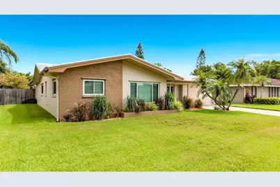 2178 Waterside Drive, Clearwater, FL 33764 - Photo 4