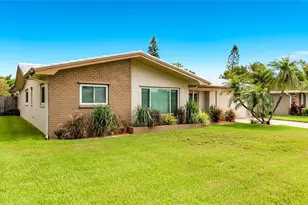 2178 Waterside Dr, Clearwater, FL 33764 - Photo 4