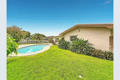 2178 Waterside Drive, Clearwater, FL 33764 - Photo 82