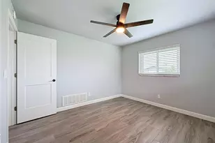 2178 Waterside Dr, Clearwater, FL 33764 - Photo 50