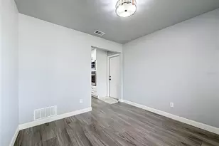 2178 Waterside Dr, Clearwater, FL 33764 - Photo 18