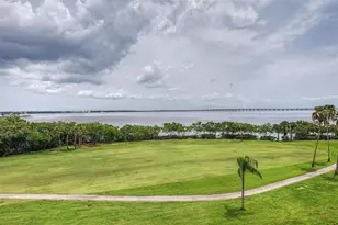 2618 Cove Cay Dr, Clearwater, FL 33760 - Photo 4