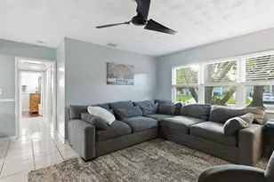 3280 56th Way N, Saint Petersburg, FL 33710 - Photo 8