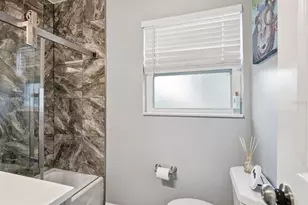 3280 56th Way N, Saint Petersburg, FL 33710 - Photo 18