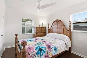 3280 56th Way N, Saint Petersburg, FL 33710 - Photo 16