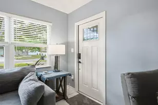 3280 56th Way N, Saint Petersburg, FL 33710 - Photo 6