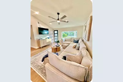 8937 Rocky Creek Drive, Tampa, FL 33615 - Photo 8