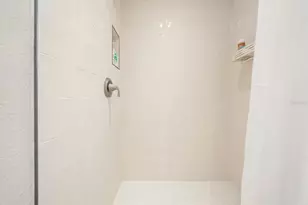 5820 Commonwealth Ave N, Saint Petersburg, FL 33703 - Photo 18