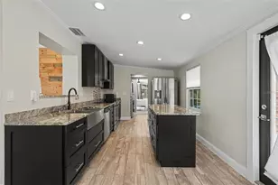 860 86th Ave N, Saint Petersburg, FL 33702 - Photo 14