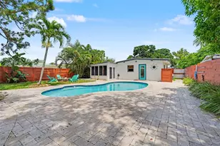 860 86th Ave N, Saint Petersburg, FL 33702 - Photo 32