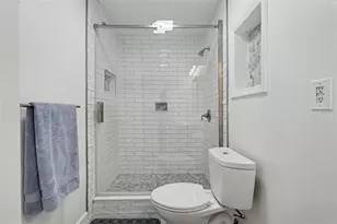 860 86th Ave N, Saint Petersburg, FL 33702 - Photo 24