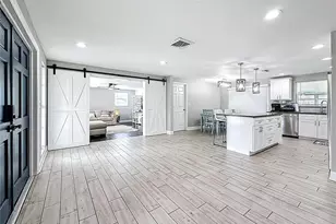 2449 66th Ave S, Saint Petersburg, FL 33712 - Photo 16