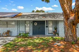 2449 66th Ave S, Saint Petersburg, FL 33712 - Photo 4