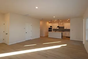 5254 Colony Vis Dr, Apollo Beach, FL 33572 - Photo 4