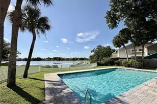 6905 Lake Pl Ct, Tampa, FL 33634 - Photo 32