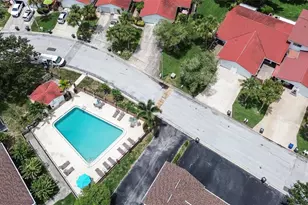 1439 Water View Dr W, Largo, FL 33771 - Photo 32