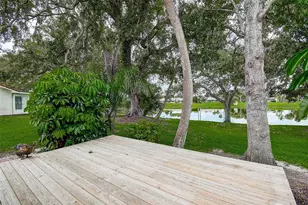 1439 Water View Dr W, Largo, FL 33771 - Photo 28