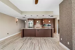 1120 E Kennedy Blvd, Tampa, FL 33602 - Photo 34
