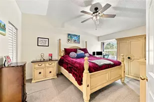 673 Segovia Ct NE, Saint Petersburg, FL 33703 - Photo 24