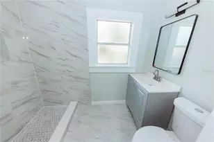 2240 10th St S, Saint Petersburg, FL 33705 - Photo 30
