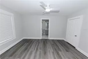 2240 10th St S, Saint Petersburg, FL 33705 - Photo 32