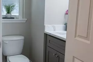 6919 Place De La Paix, Saint Petersburg, FL 33707 - Photo 22