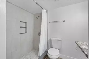 1205 E Seneca Ave, Tampa, FL 33612 - Photo 14