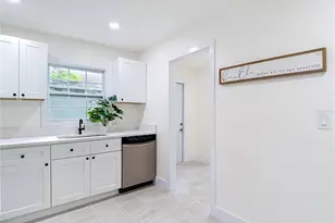 8010 N 13th St, Tampa, FL 33604 - Photo 10