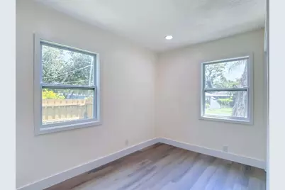8010 N 13th Street, Tampa, FL 33604 - Photo 22