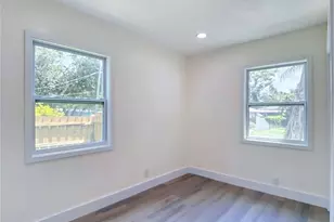 8010 N 13th St, Tampa, FL 33604 - Photo 20