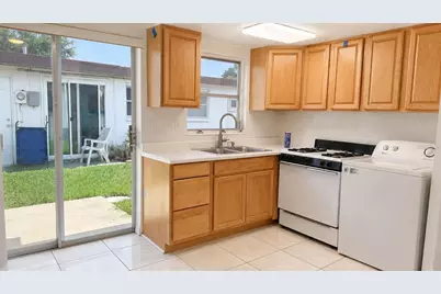 6165 58th Street N #3G, Saint Petersburg, FL 33709 - Photo 6