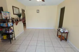 8002 Woodvine Pl, Tampa, FL 33615 - Photo 24