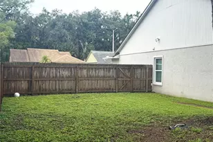 2042 Shadow Pine Dr, Brandon, FL 33511 - Photo 26