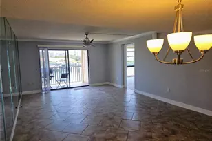 7600 Sun Island Dr S, South Pasadena, FL 33707 - Photo 6