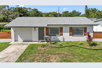 5856 McKee Lake Drive N, Saint Petersburg, FL 33709 - Photo 2