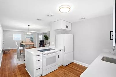 5016 Dartmouth Avenue N, Saint Petersburg, FL 33710 - Photo 20