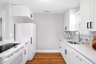 5016 Dartmouth Ave N, Saint Petersburg, FL 33710 - Photo 12