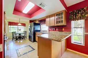 2110 S Halcyon Dr, Sun City Center, FL 33573 - Photo 30