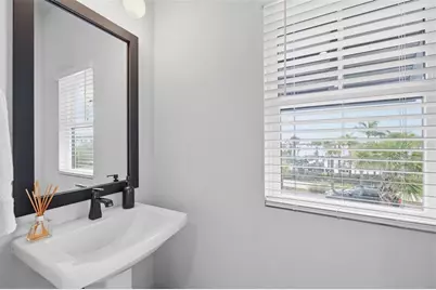 1528 Skysail Lane, Sarasota, FL 34240 - Photo 12