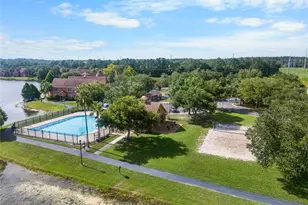 10518 White Lake Ct, Tampa, FL 33626 - Photo 24