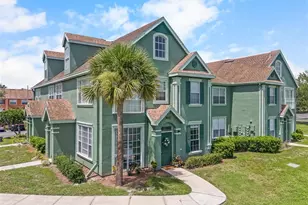 10518 White Lake Ct, Tampa, FL 33626 - Photo 2