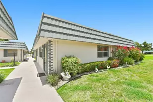 1811 Bedford Ln, Sun City Center, FL 33573 - Photo 12