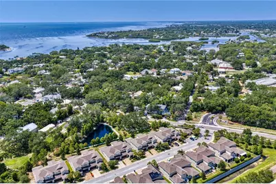 602 Ozona Village Drive, Palm Harbor, FL 34683 - Photo 4